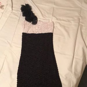One shoulder dress! Perfect for weddings!